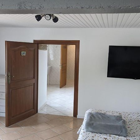 Studio A La Campagne Dans Corps De Ferme Renovee Chancey ห้อง รูปภาพ