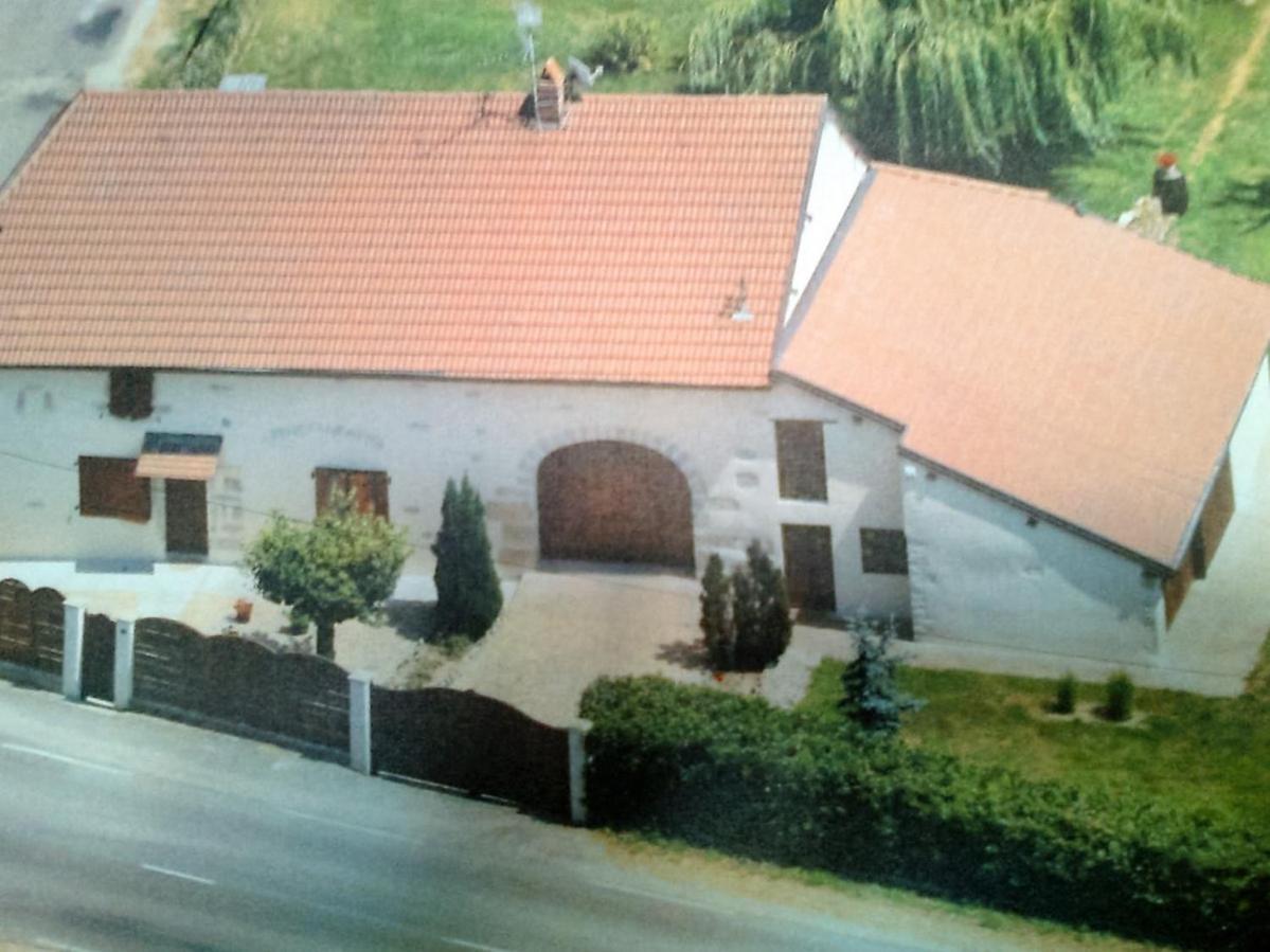 Studio A La Campagne Dans Corps De Ferme Renovee Chancey ภายนอก รูปภาพ