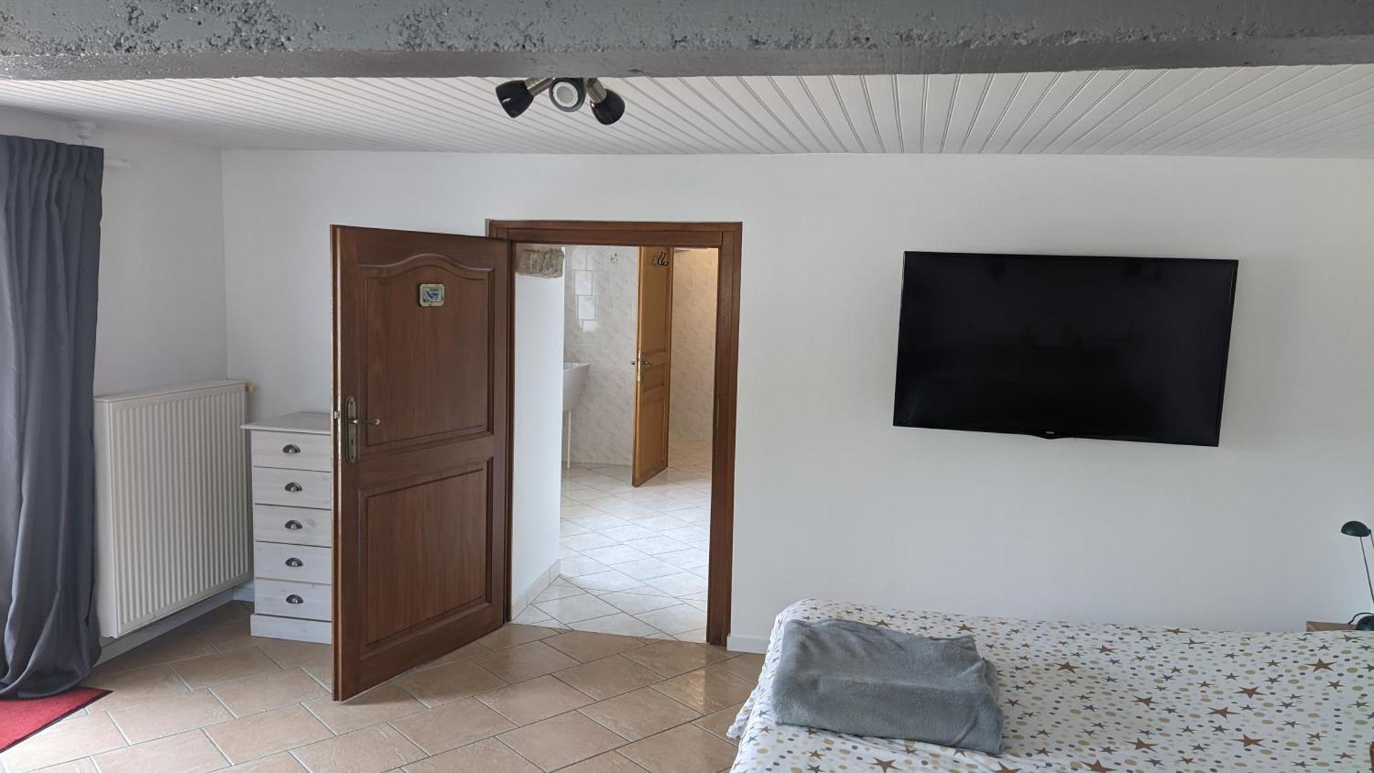 Studio A La Campagne Dans Corps De Ferme Renovee Chancey ห้อง รูปภาพ